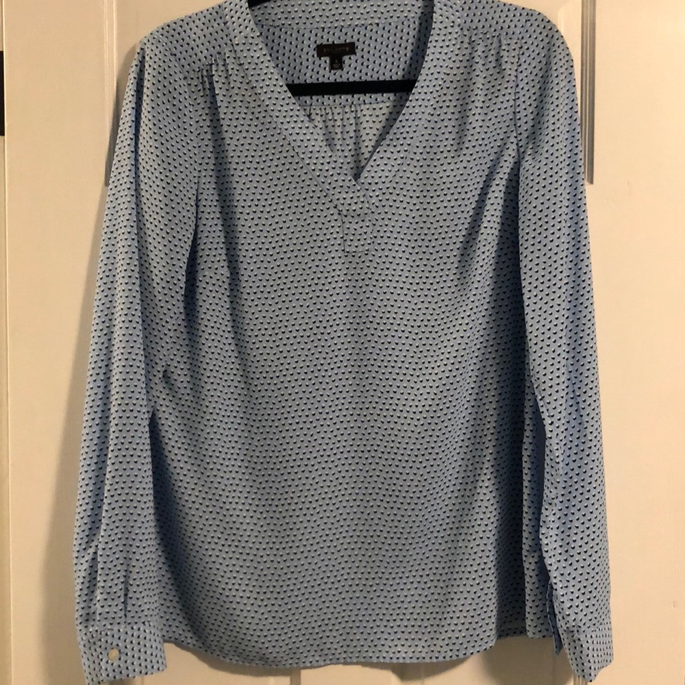 Talbots blouse | size S | light blue with white and navy pattern